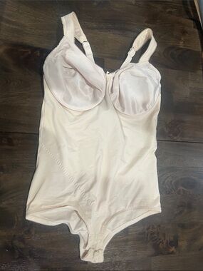 Vintage Nude Color Cabernet Bra Shapewear Bodysuit 40D 40 D